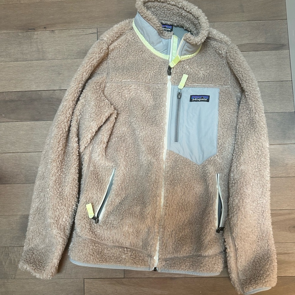 Patagonia W's Classic Retro-X Jacket